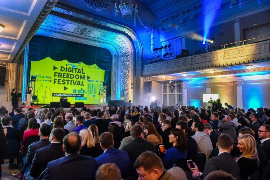 500startups and Rockstart pitch competitions at Digital Freedom festival